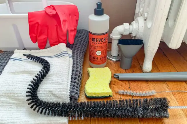 Home Radiator Cleaning Tools